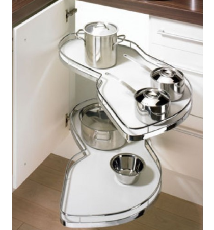 Le Mans Left Blind Corner Pull Out